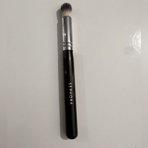 BRAND NEW Sephora Pro Shadow Brush